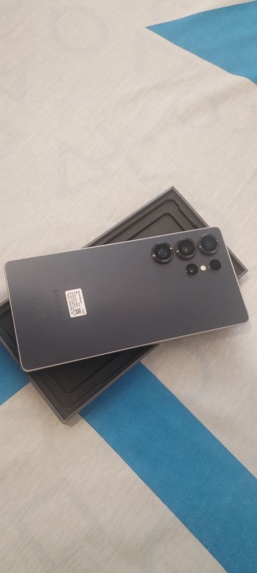Samsung S25 ultra impecabil