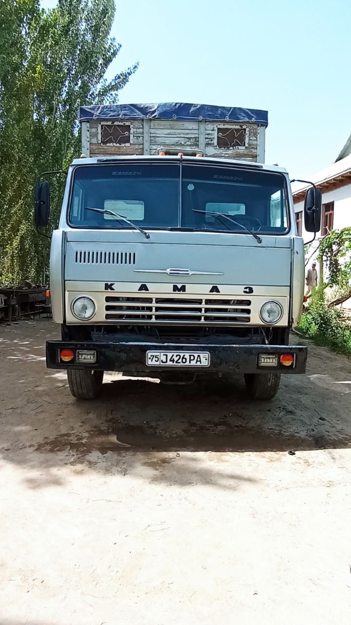 Kamaz sotiladi prisepi bilan