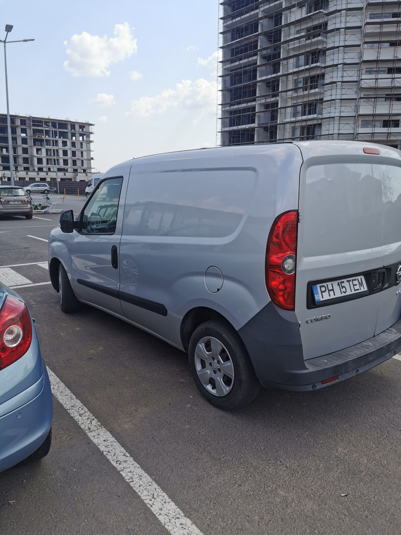 Vând Opel combo 2012