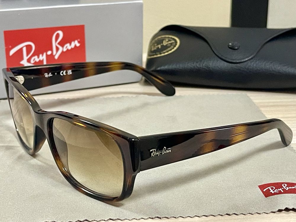 Мъжки слънчеви очила RayBan RB4388 710/51