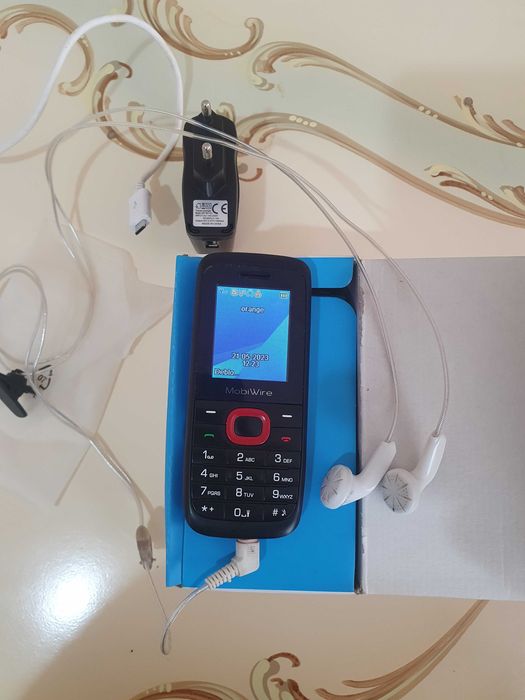 Telefon cu Butone nou liber la orce rețea