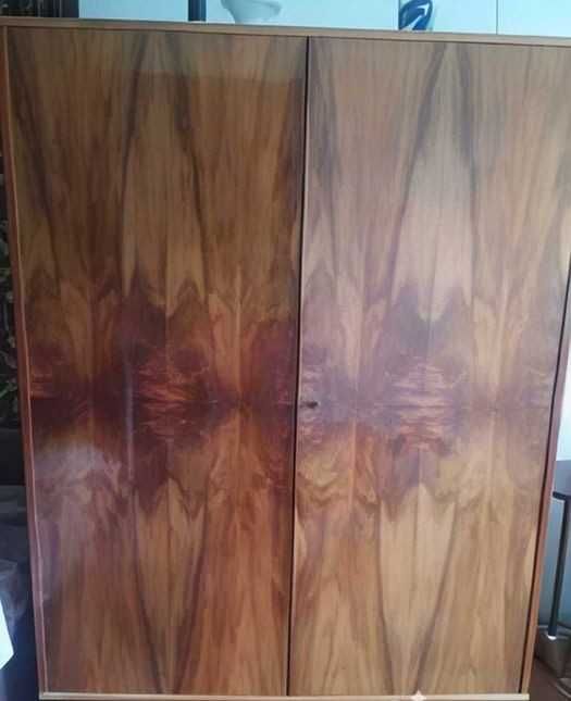 Продам импортный шкаф времён СССР. Цена окончательная