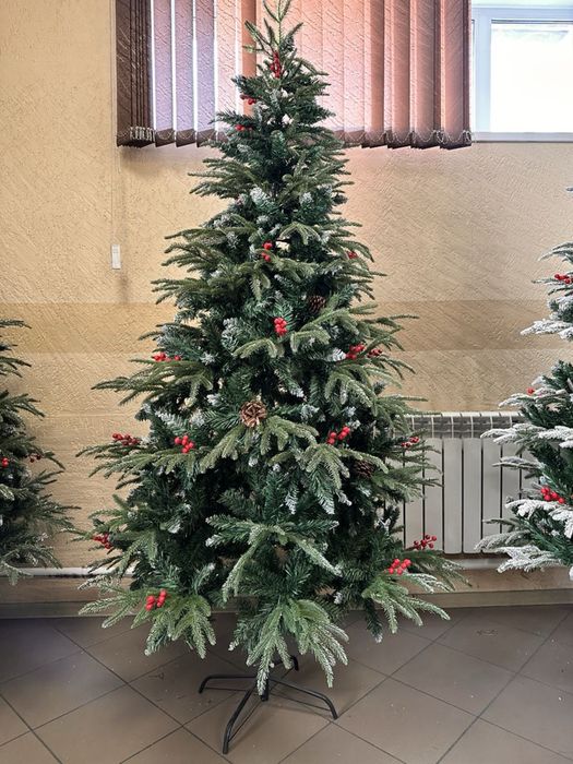 Продаю НОВУЮ новогоднюю ёлку — 2,1 м ИГРУШКИ В ПОДАРОК