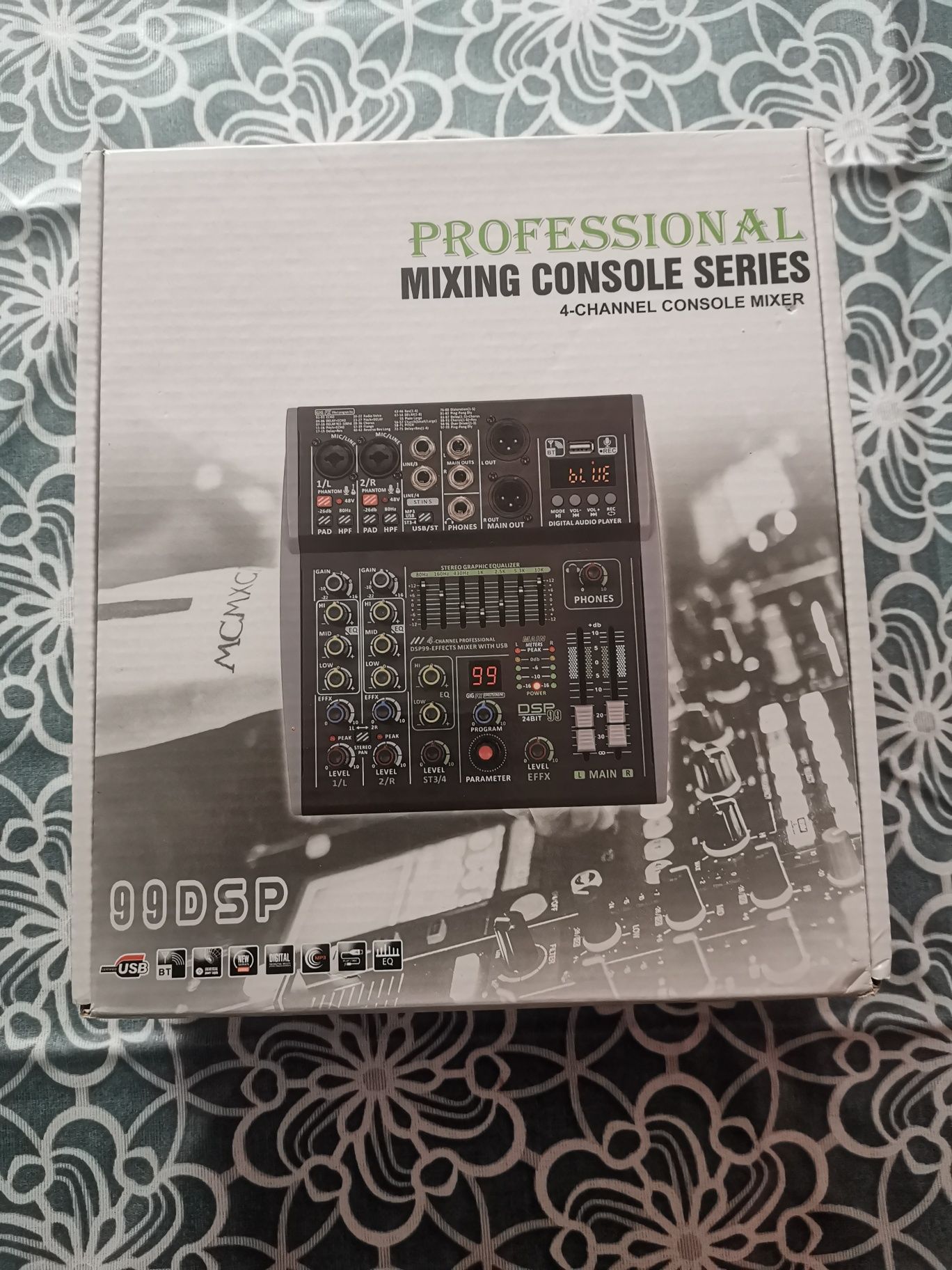 Mixer audio profesional