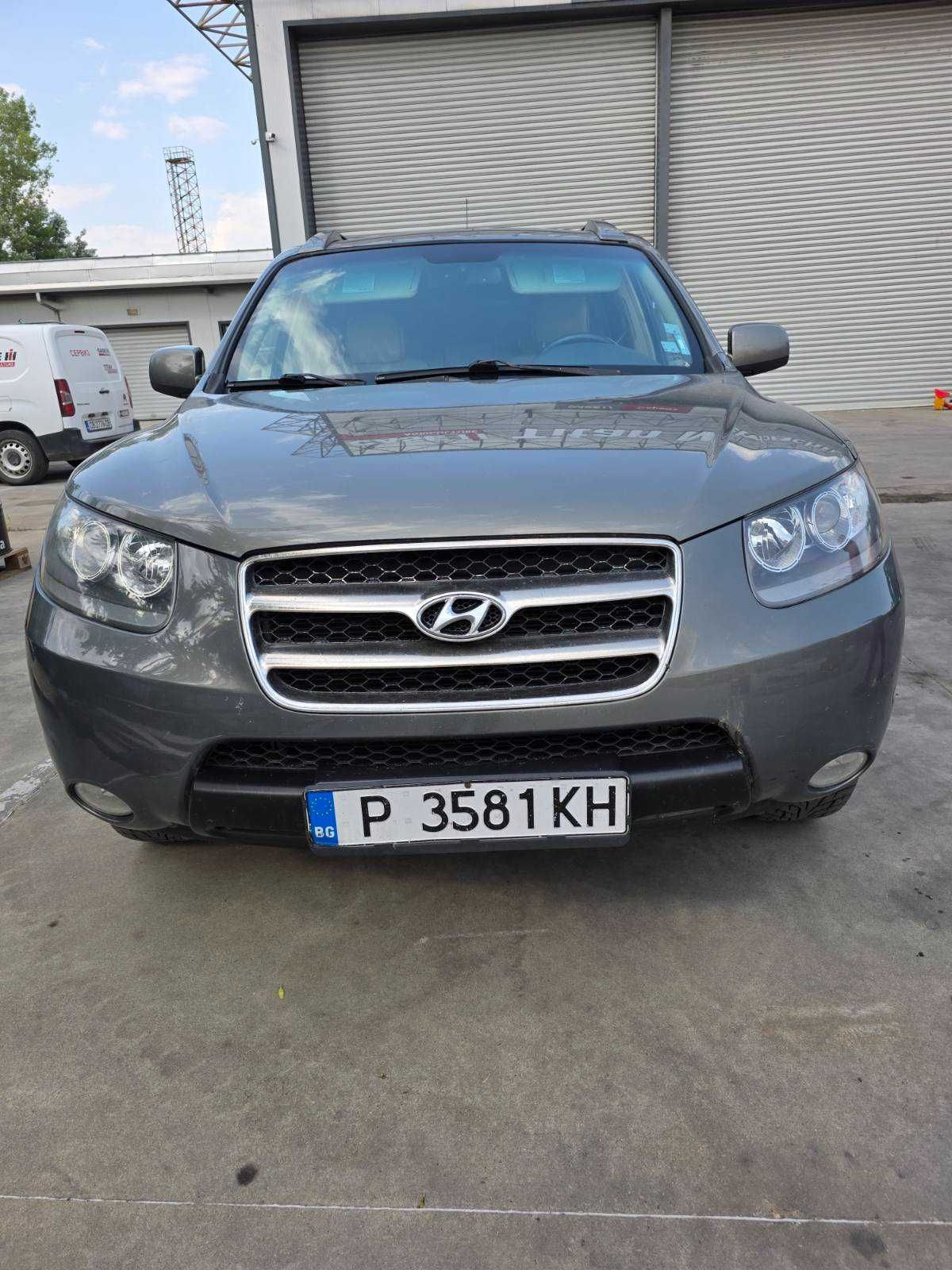 Hyundy 100Santa Fe 2