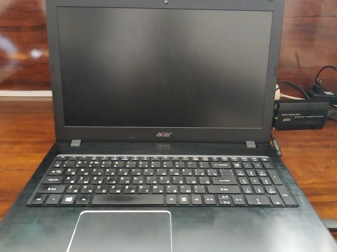 Ноутбук Acer E5 575G I3 6006U NVIDIA 940MX 8GB RAM 128GB SSD 512GB HDD