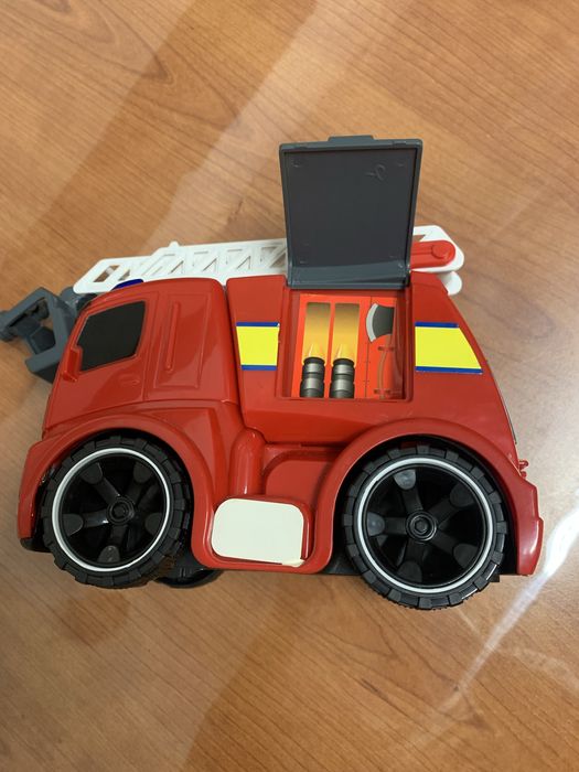 Masina de pompieri jucarie