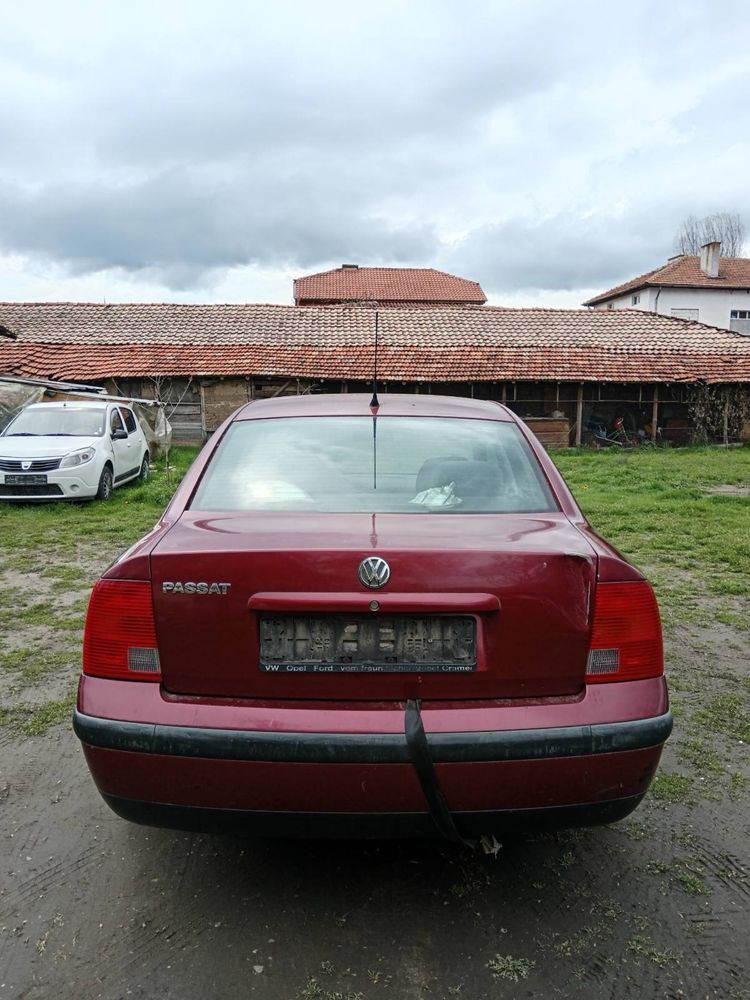 Passat B5 1.6 на части