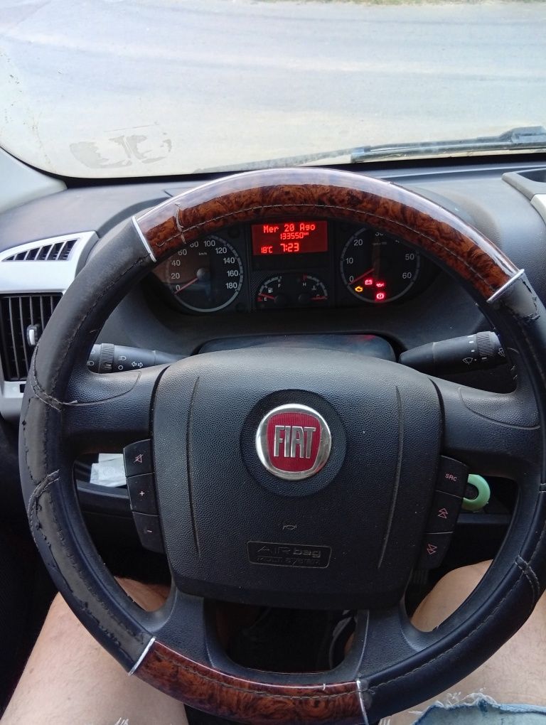 Dubă fiat Ducato