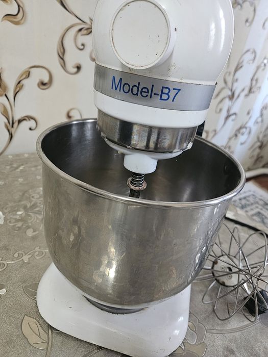 Кондитерский миксер