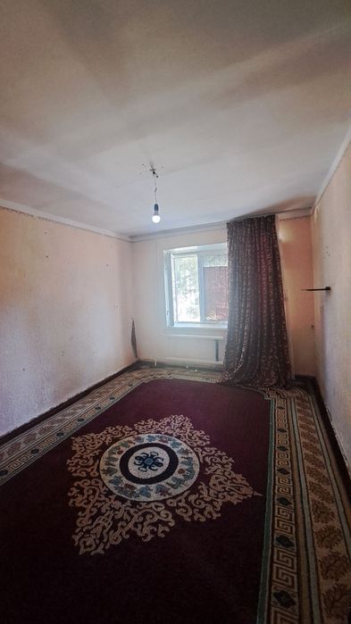 Чирчик шахар 
Окковок хамкорбанк ёнида 
#1-хона 1-этаж 
Квартира и