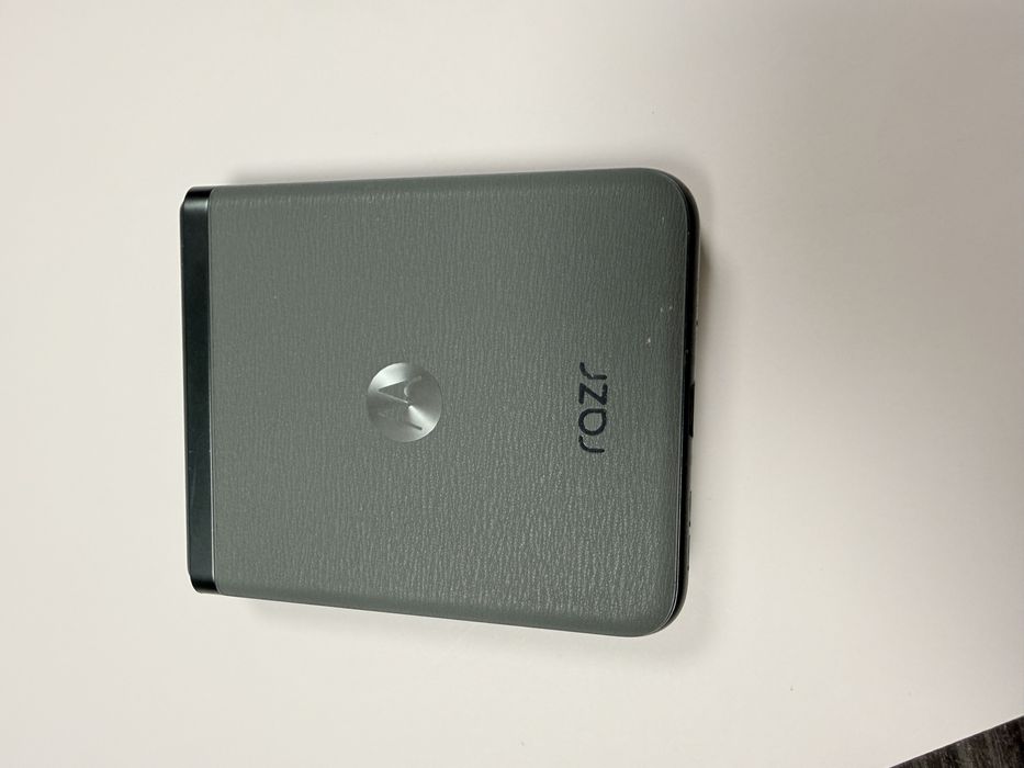 Motorola RAZR 40 256/8RAM