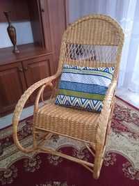 Кресло - качалка ратанговое