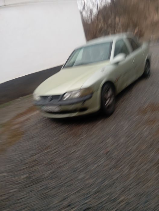 Продам Опель вектор б