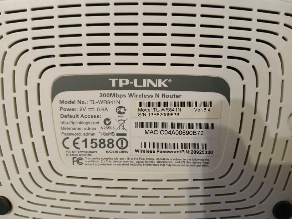 Router tp-link model TL-WR841N