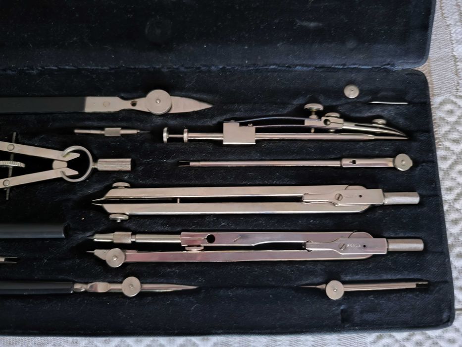 Чертожни пособия нови