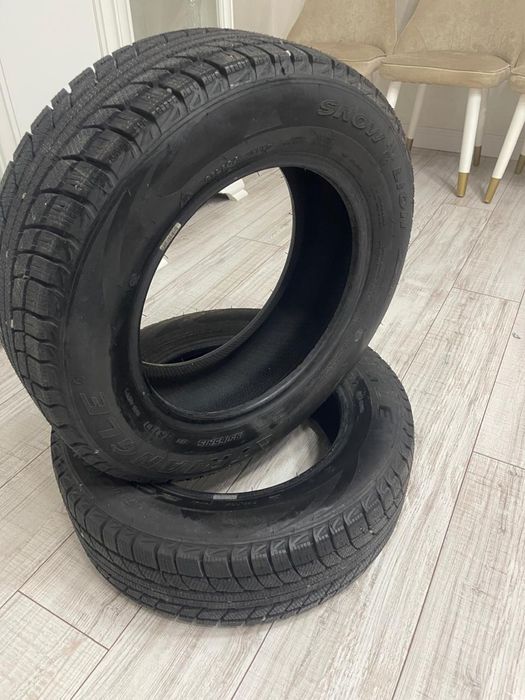 Зимние шины 2 шт