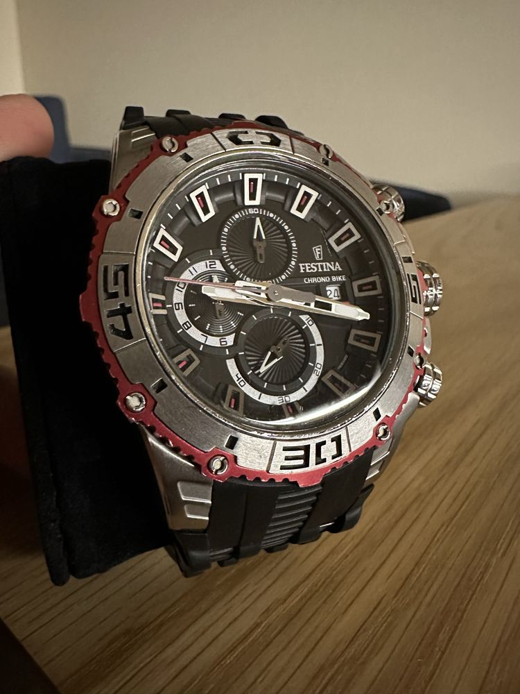 Ръчен часовник Festina Chrono F16601