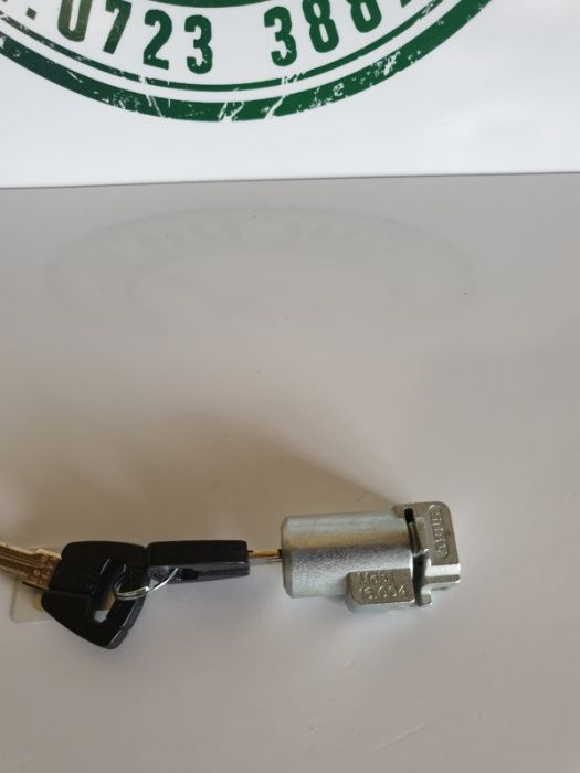 Incuietoare, yala baterie Shimano Intube bicicleta electrica