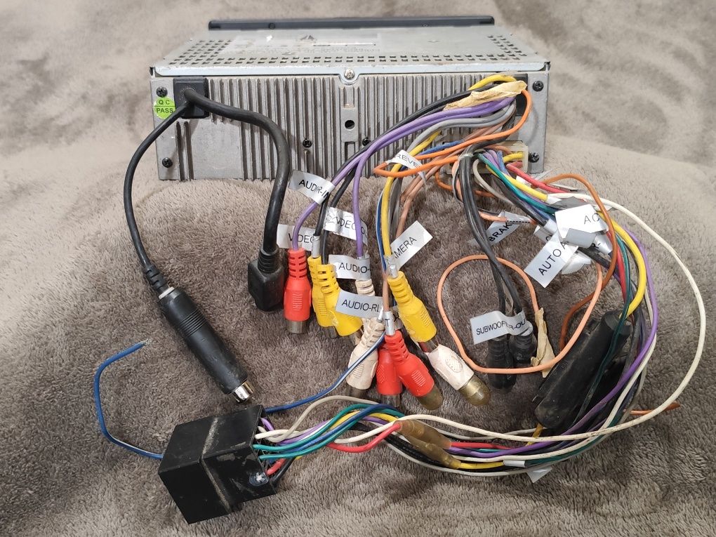 Vând playere auto
