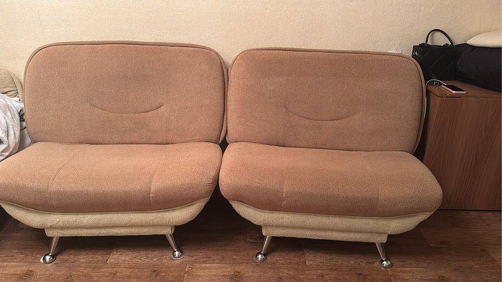 Продам два кресло в хорошем состоянии