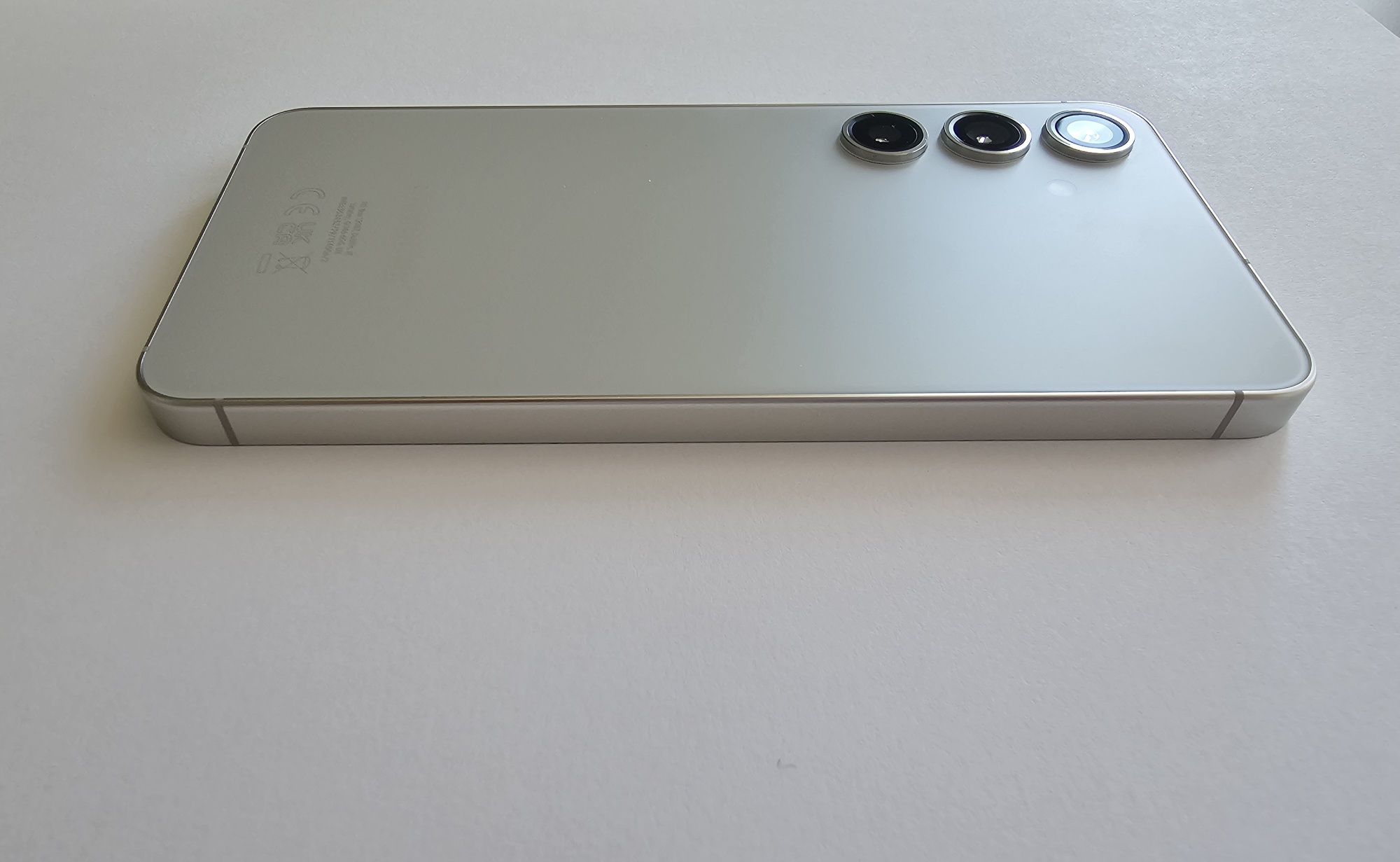 Samsung Galaxy S24 128GB 8GB RAM с гаранция!