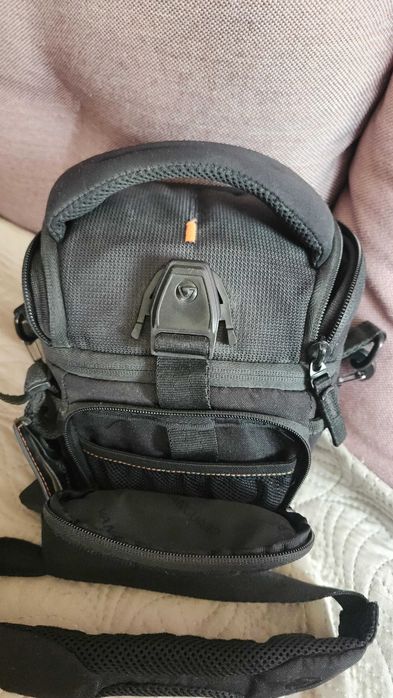 Vand geanta foto Vanguard UP-Rise 18 II, culoare negru, NOU.