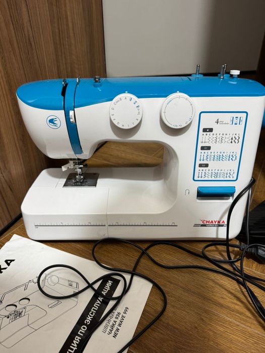 Швейняя машина почти новая