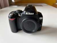 Body Nikon D60 + incarcator