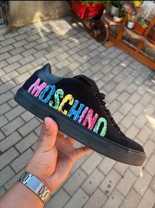 Adidasi Moschino