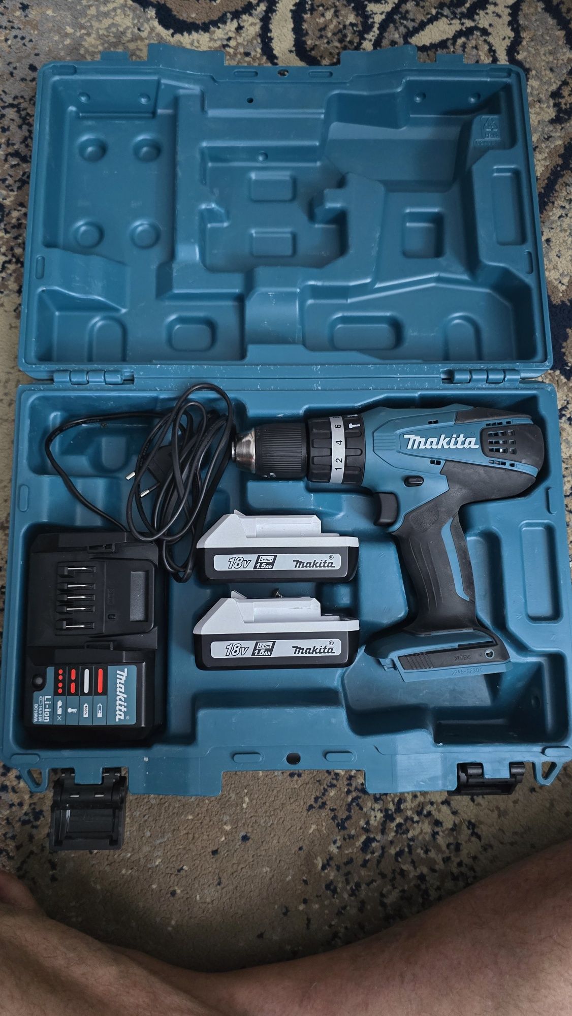 Trusa Makita HP457DWE