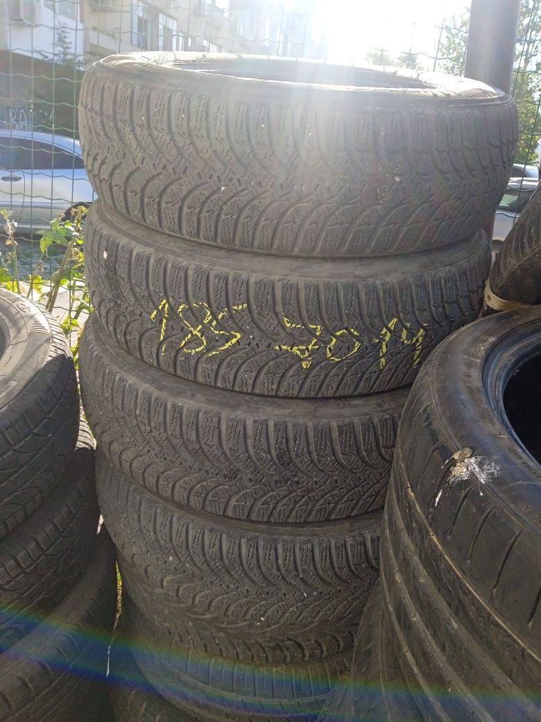 185/70/14 гуми 2 броя зимни.