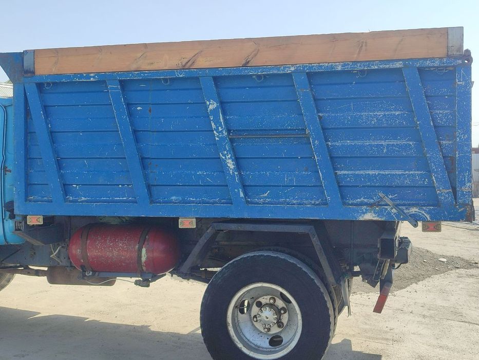 Gaz 53 samasval sotiladi