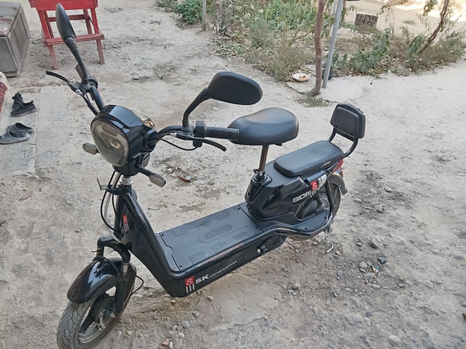 Кому надо этого номера звоните продаю скутер хорошую работу хороший ед