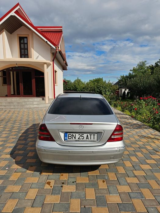Vand Mercedes c class trapa ventilație