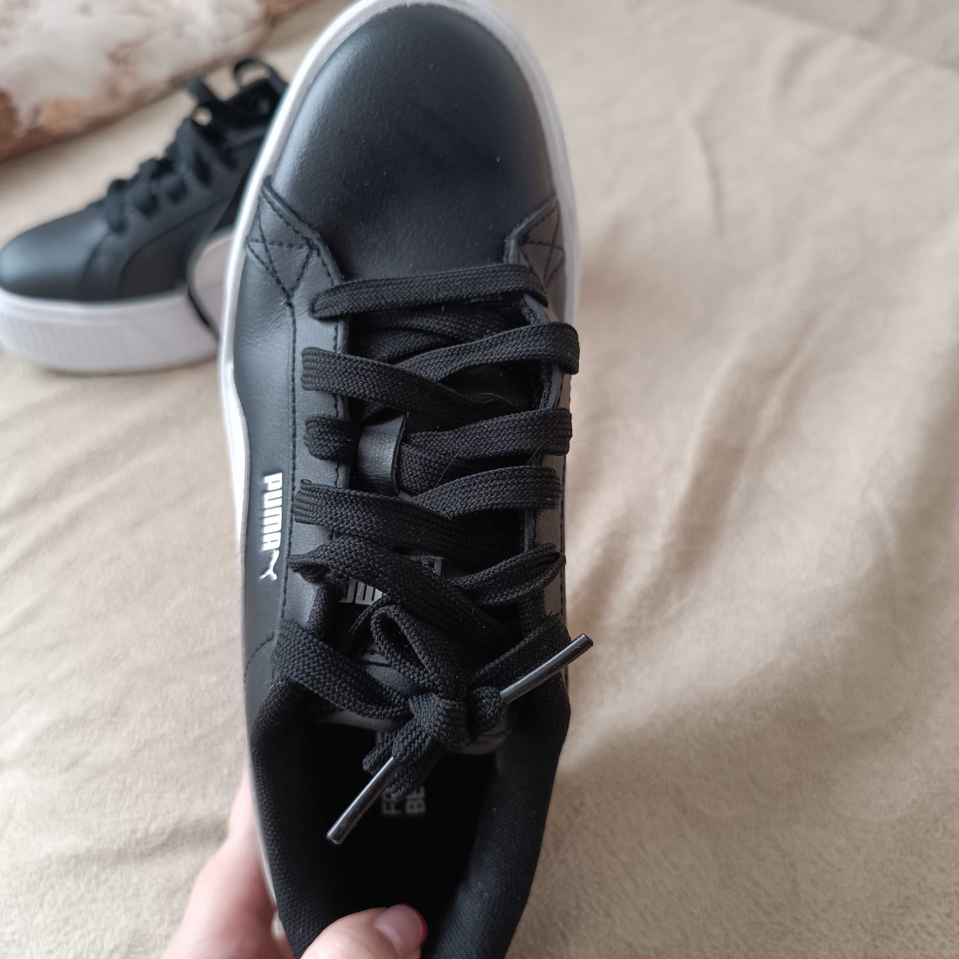 Сникърси Puma Karmen L
