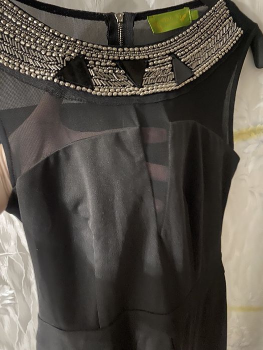 Платья вечерние в идеальном состоянии