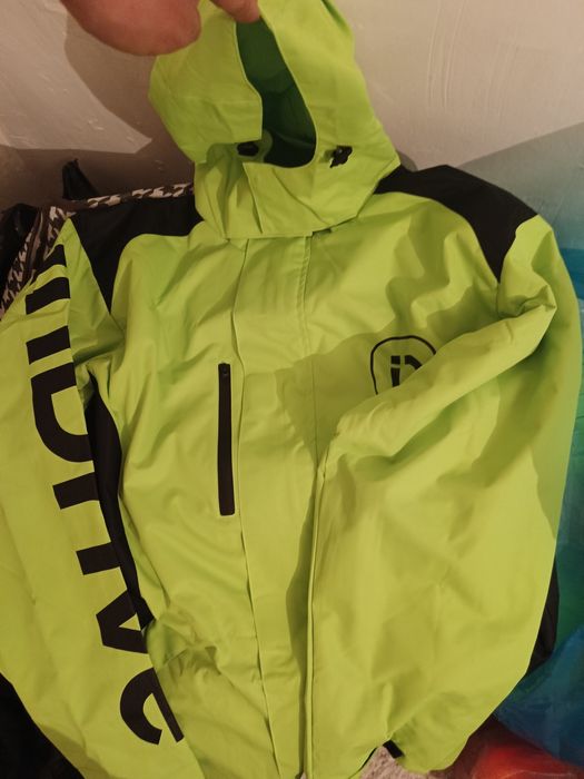 Продам спортивку и жилет  индрайвер курьера