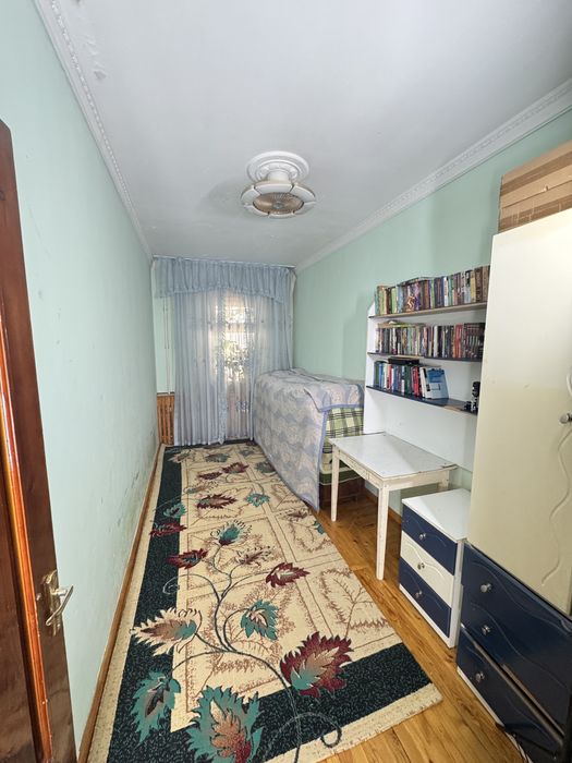 4 хонали уй шахар марказида. Бачафсил телефонда гаплашамиз