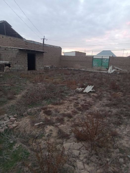 6 sotok yir sotiladi