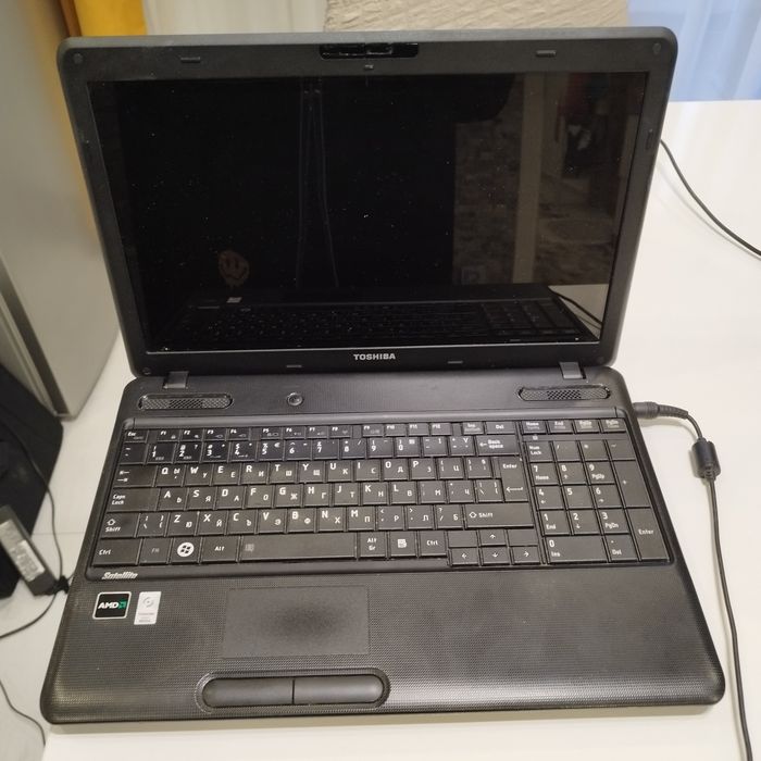 Toshiba Satellite S660 лаптоп