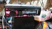Vând radio usb jvc de masina perfect funcțional
