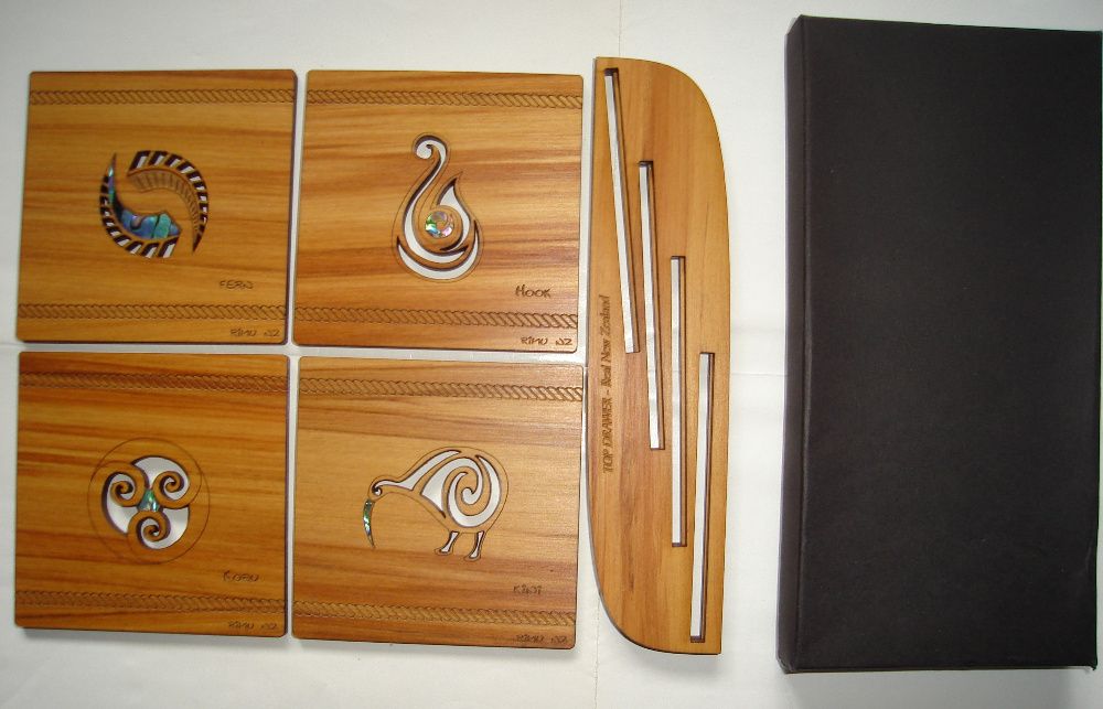 Комплект ръчно изработени подложки - новозеландско дърво и морски опал