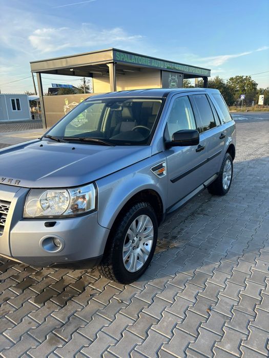 Vând Land Rover Freelander 2