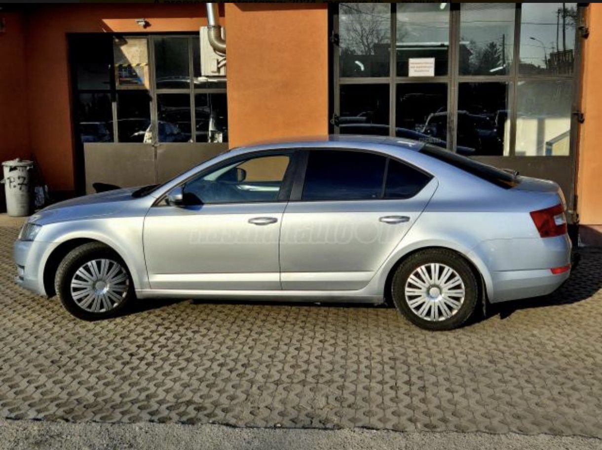 Vând Skoda Octavia