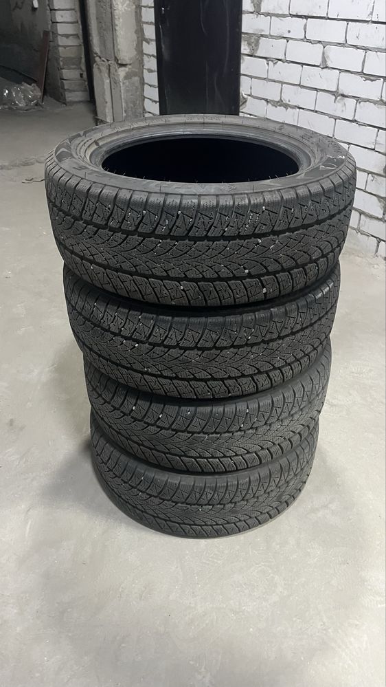 Продам шины состояние почти новые