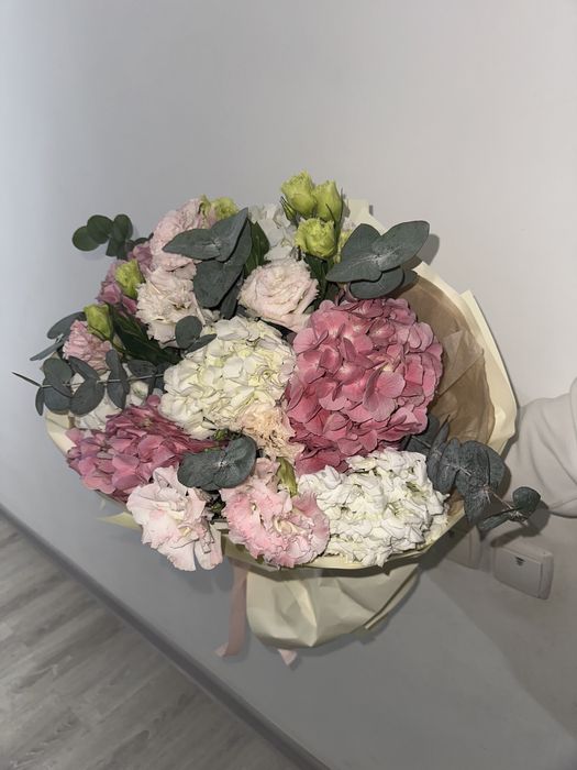 Цветы отдаю за символическую цену