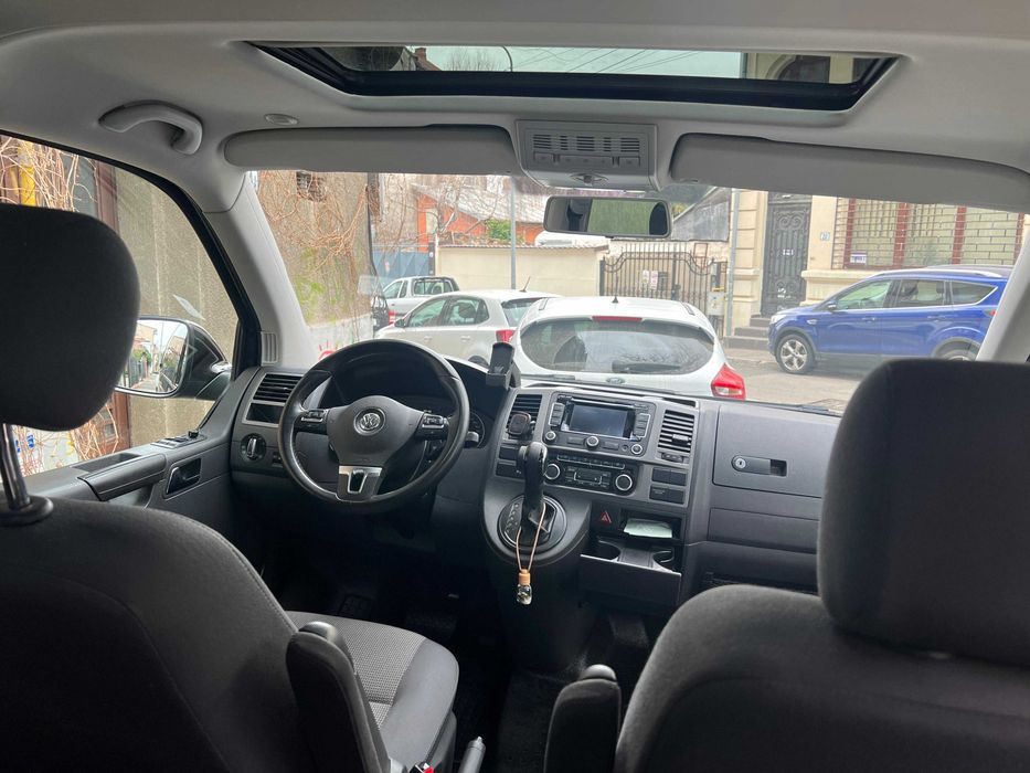 VW CARAVELLE / AUTOMATA / TRAPA / Transporter T5 / 8 locuri / 2.0 190