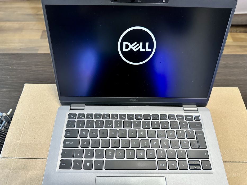 Laptop DELL Latitude 5320