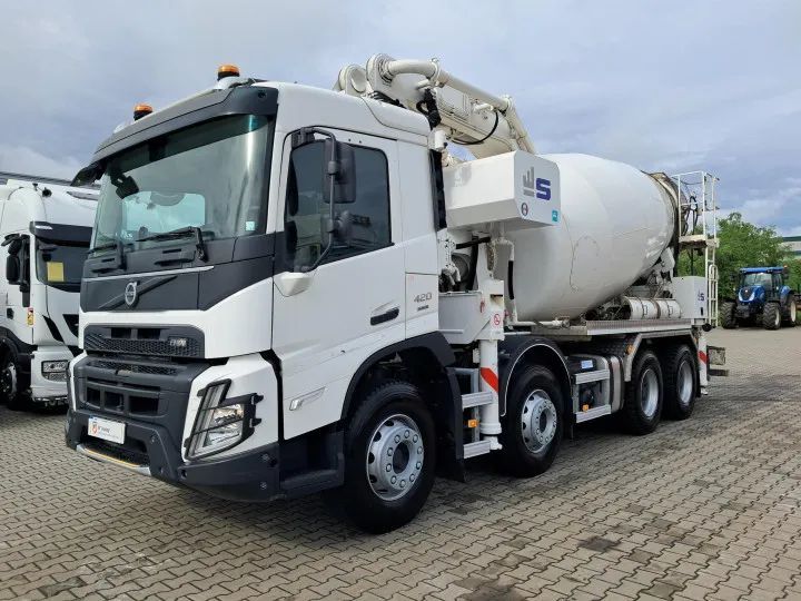 Volvo fmx 420 8x4 cu pompa turnare 4z28 si mixer beton sermac euro 6 automat Volvo fmx 420 8x4 cu pompa turnare 4z28 si mixer beton sermac euro 6 a